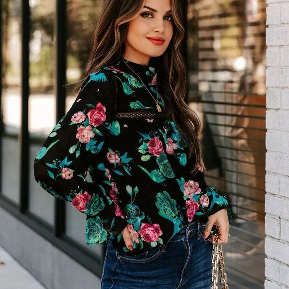 RIOS FLORAL LACE BLOUSE - Picture 8 of 8